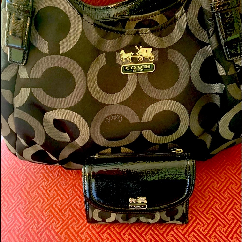 Coach shoulder bag and wallet set-